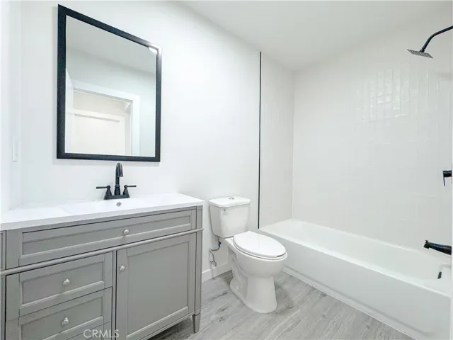 110 W Johnson Street, Compton, California 90220