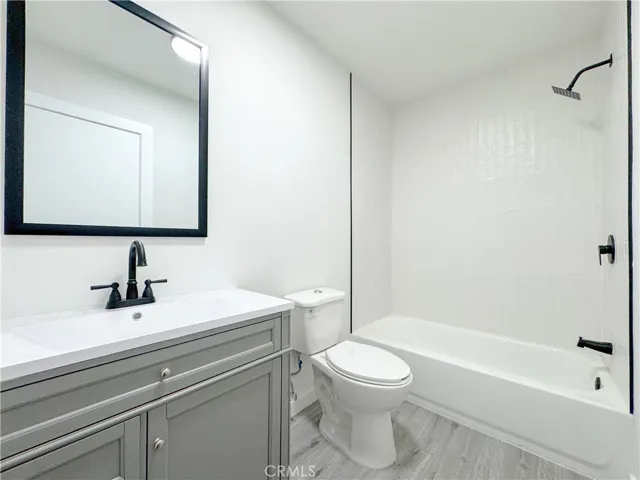 110 W Johnson Street, Compton, California 90220