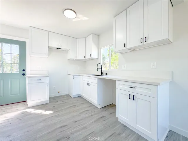 110 W Johnson Street, Compton, California 90220