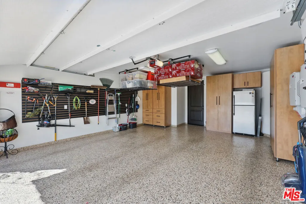 248 E Palo Verde Avenue, Palm Springs, California 92264 home-pic-18