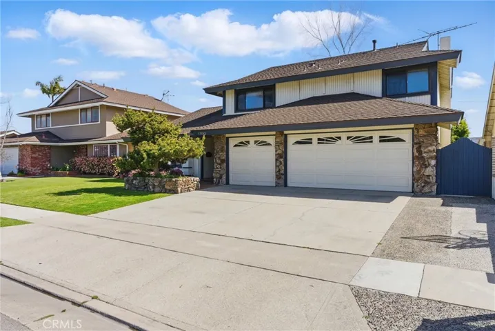 3 Car Garage