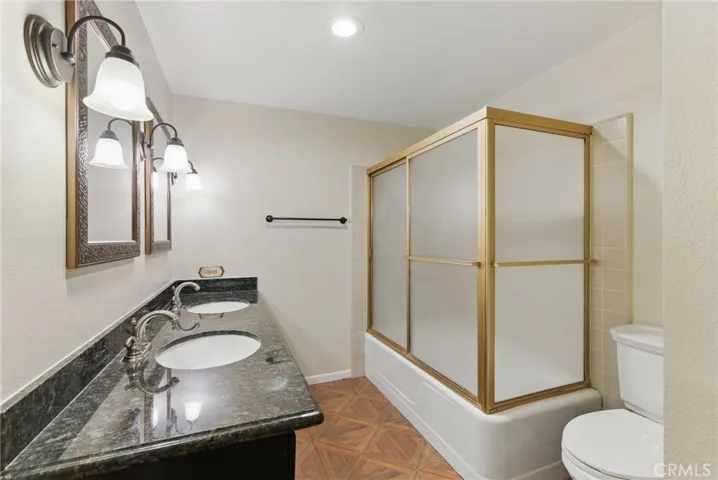Upstairs Bathroom
