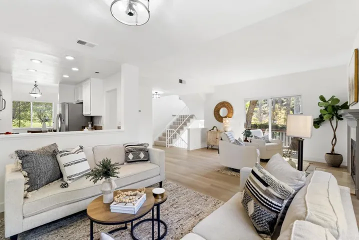 7768 Caminito Monarca 110, Carlsbad, California 92009