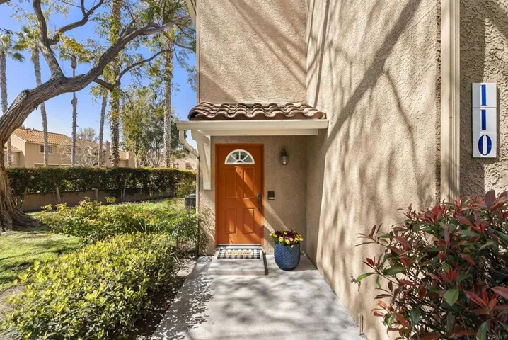 7768 Caminito Monarca 110, Carlsbad, California 92009