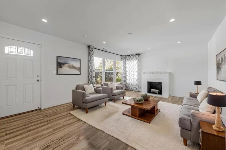 138 E Hillsdale Boulevard, San Mateo, California 94403