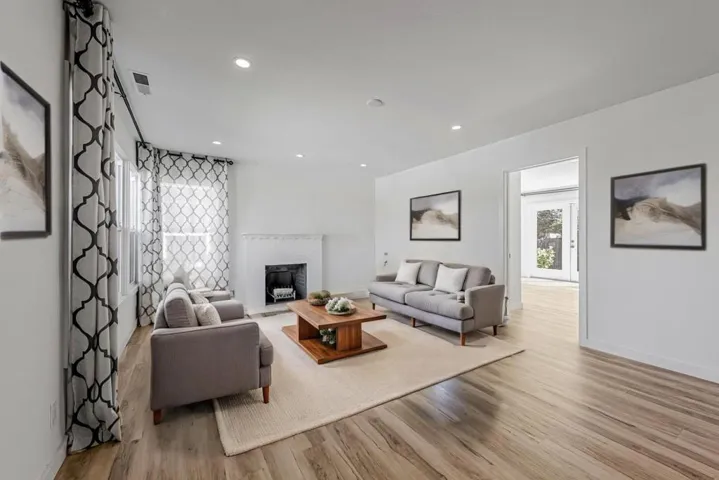 138 E Hillsdale Boulevard, San Mateo, California 94403