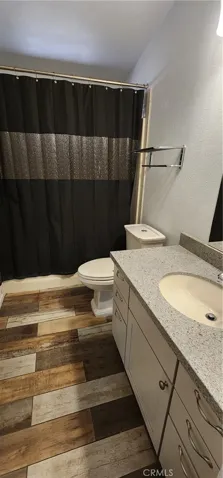 Main house - bathroom 2
