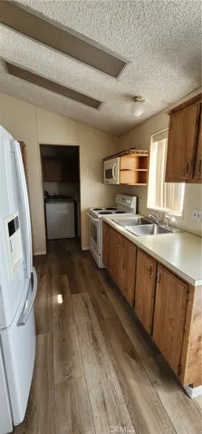Guest house - kitchen