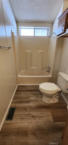 Guest house - bathroom 2