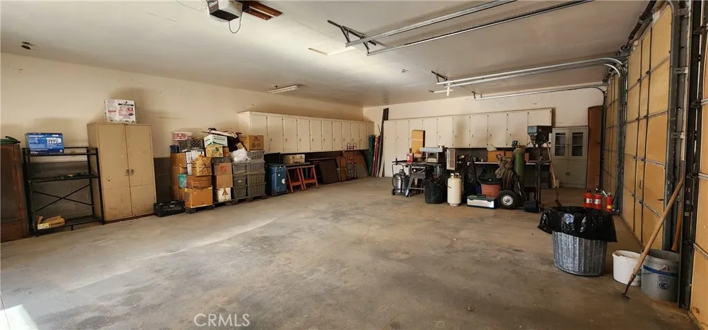 Garage/shop