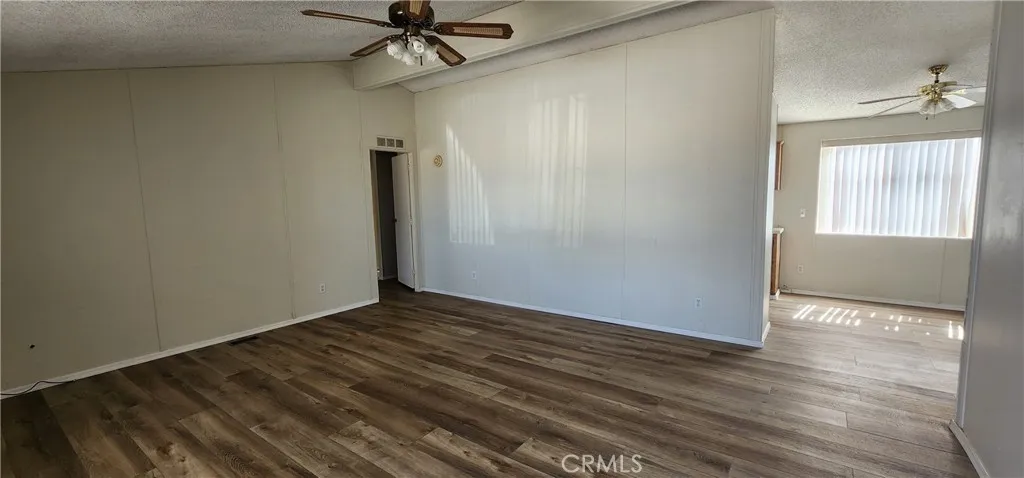 Guest house - living room