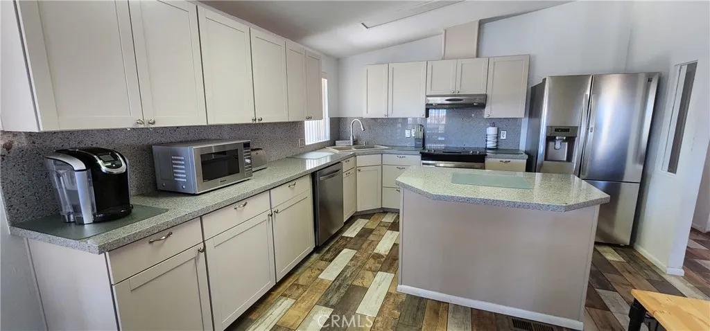 Main house - kitchen