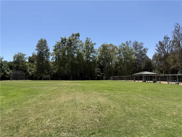 Nice Baseball Field – just a 2-minute walk