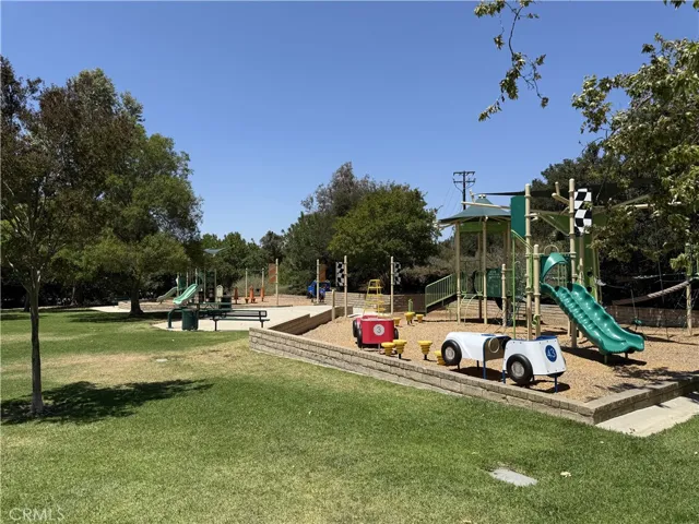 Beautiful park - just a 2-minute walk down the street.