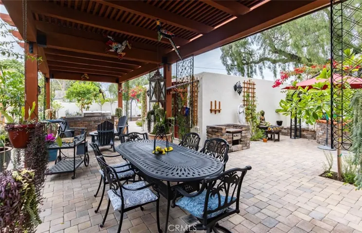 1202 S Ross Street, Santa Ana, California 92707