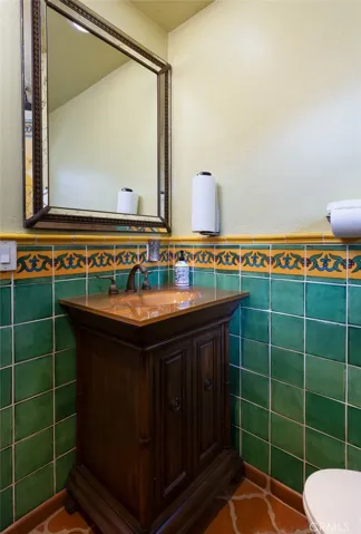 1202 S Ross Street, Santa Ana, California 92707