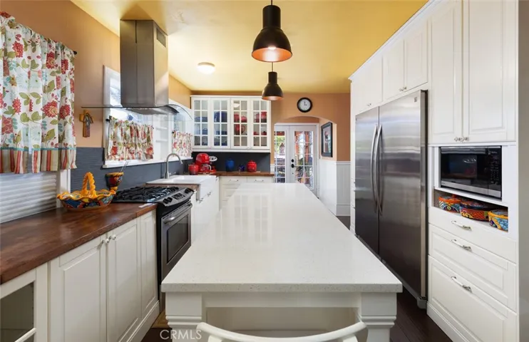 1202 S Ross Street, Santa Ana, California 92707