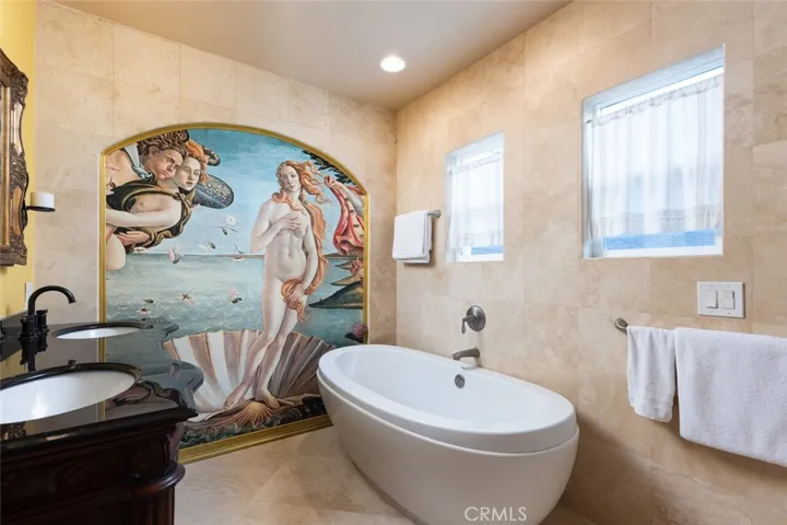 1202 S Ross Street, Santa Ana, California 92707