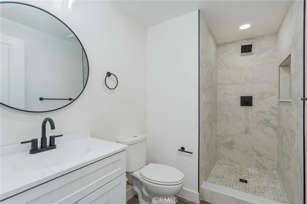1725 Home, Pomona, California 91768 home-pic-15