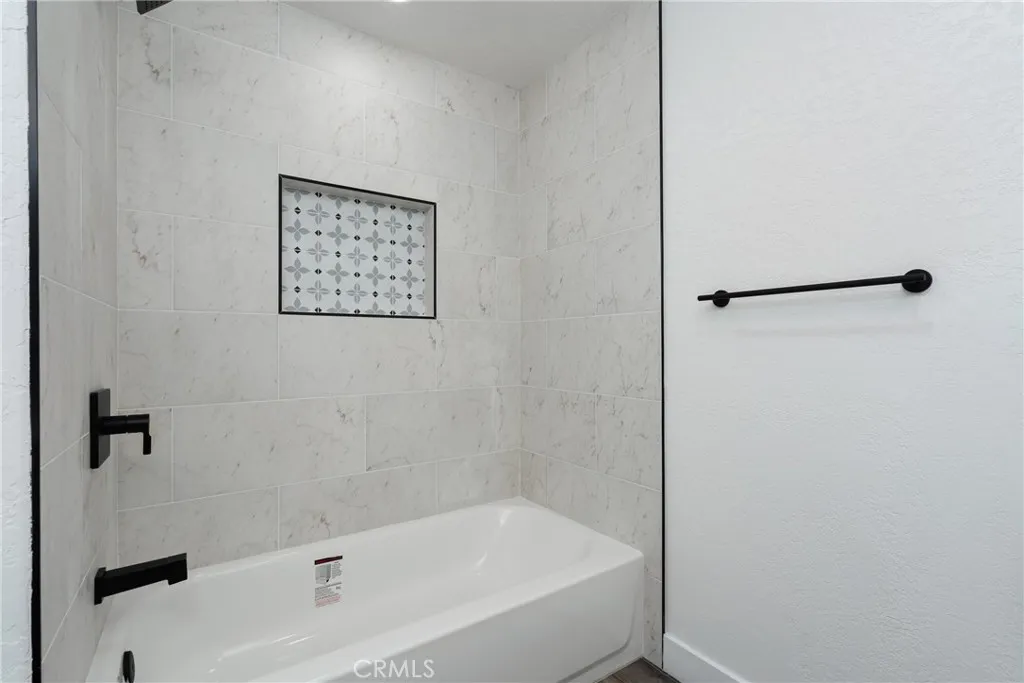 1725 Home, Pomona, California 91768 home-pic-23