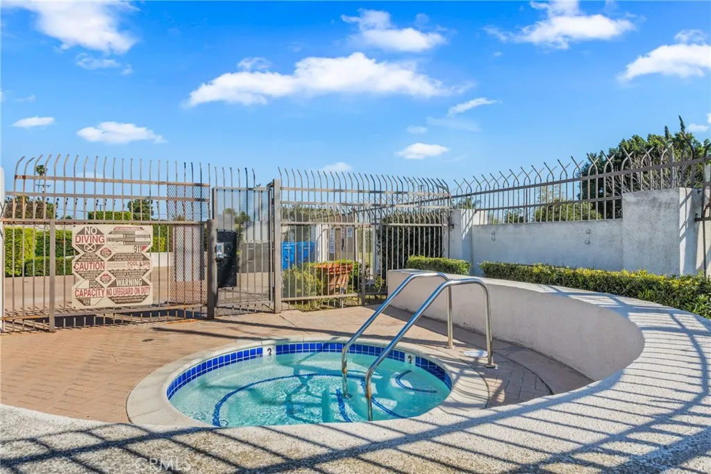 1725 Home, Pomona, California 91768 home-pic-27