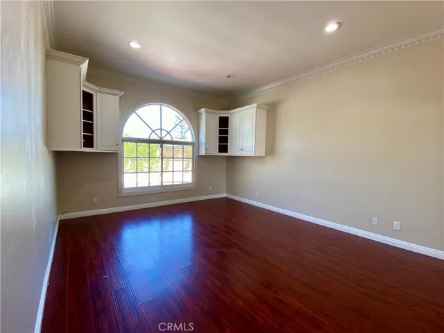 11019 Rives Avenue, Downey, California 90241