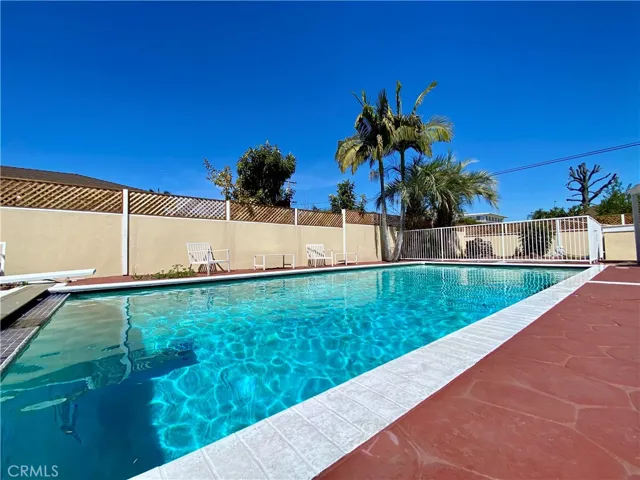 11019 Rives Avenue, Downey, California 90241