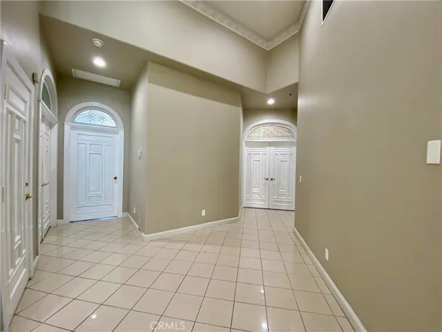 11019 Rives Avenue, Downey, California 90241