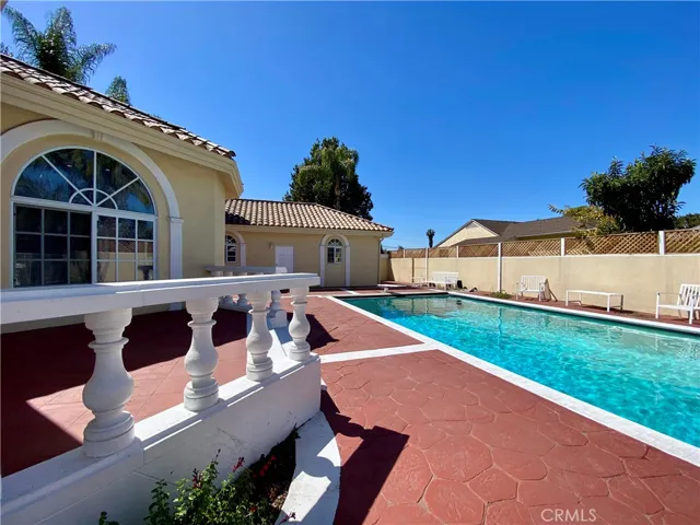 11019 Rives Avenue, Downey, California 90241