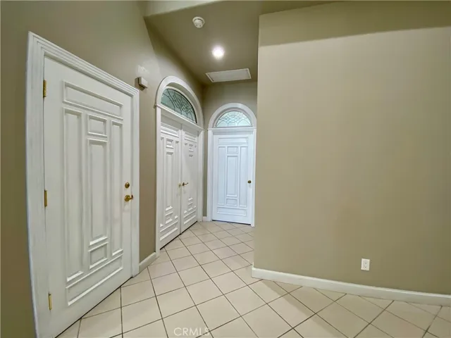 11019 Rives Avenue, Downey, California 90241