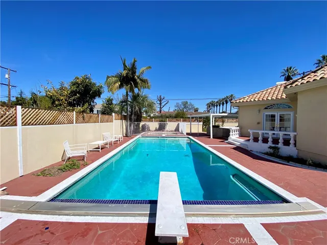 11019 Rives Avenue, Downey, California 90241