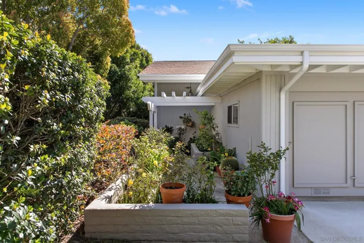 2223 Caminito Preciosa Sur, La Jolla, California 92037