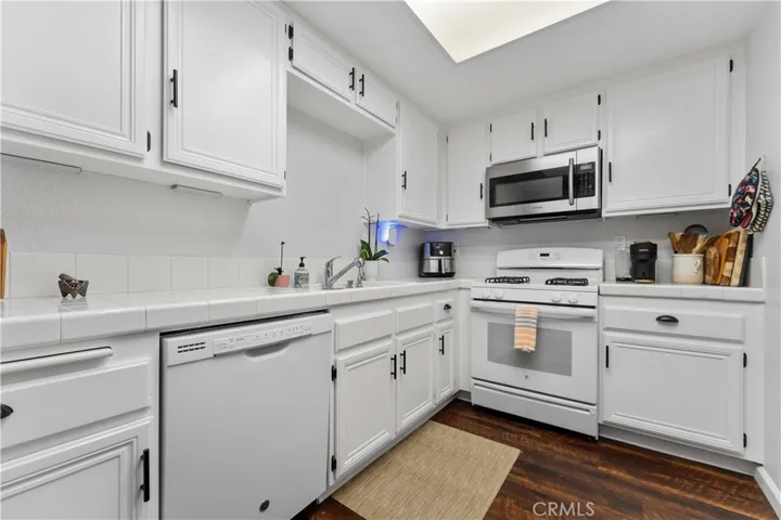 25254 Steinbeck Avenue C, Stevenson Ranch, California 91381