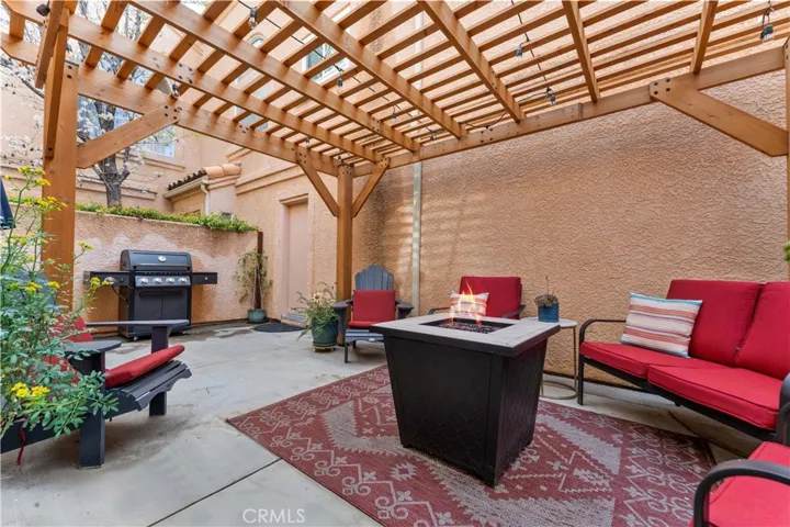 25254 Steinbeck Avenue C, Stevenson Ranch, California 91381