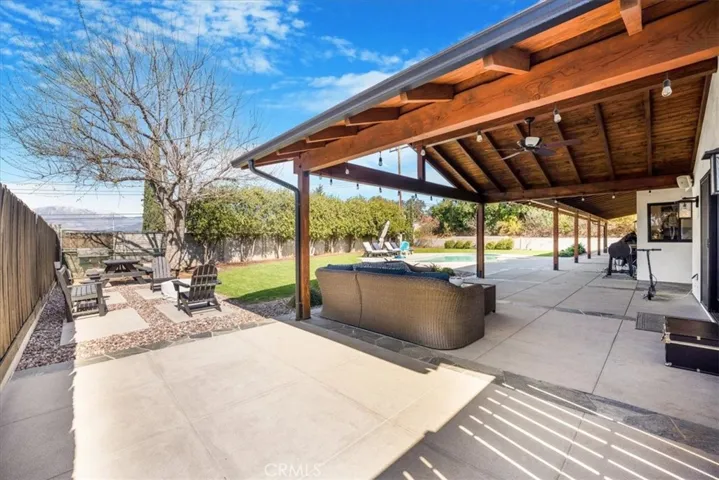 643 Alta Loma Drive, Redlands, California 92373