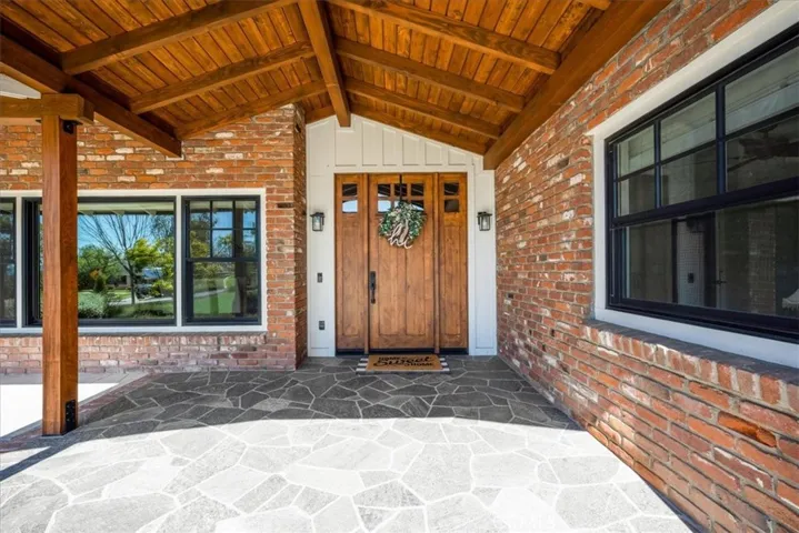 643 Alta Loma Drive, Redlands, California 92373