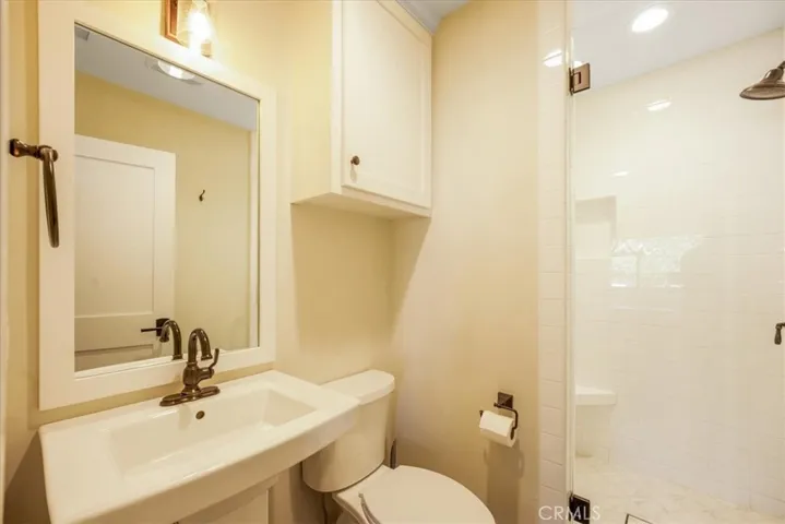 643 Alta Loma Drive, Redlands, California 92373