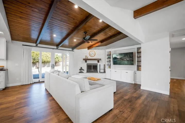 643 Alta Loma Drive, Redlands, California 92373