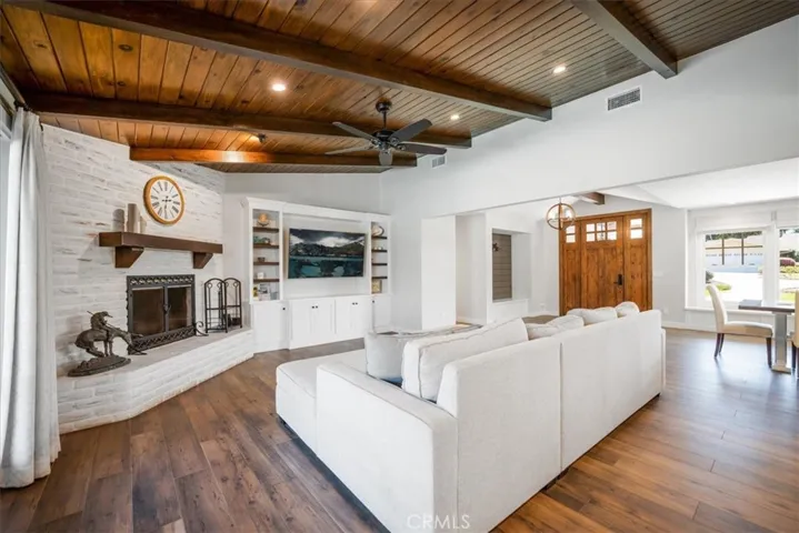 643 Alta Loma Drive, Redlands, California 92373