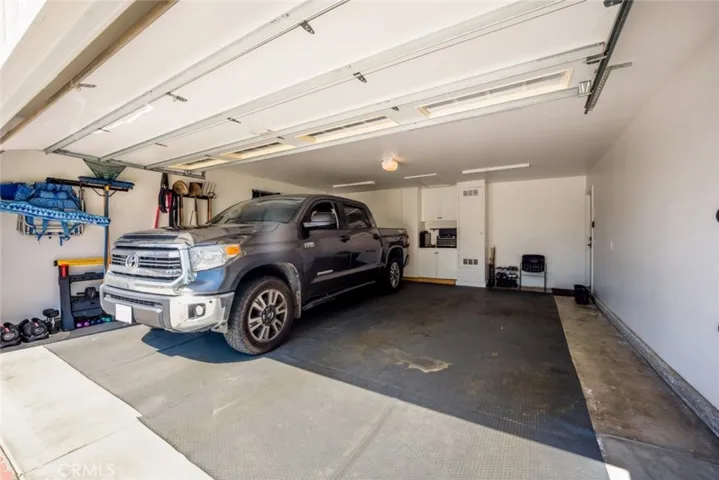 Garage Fits Full Size Toyota Tundra