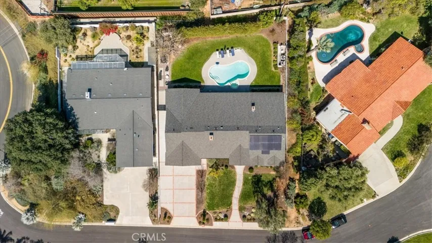 643 Alta Loma Drive, Redlands, California 92373
