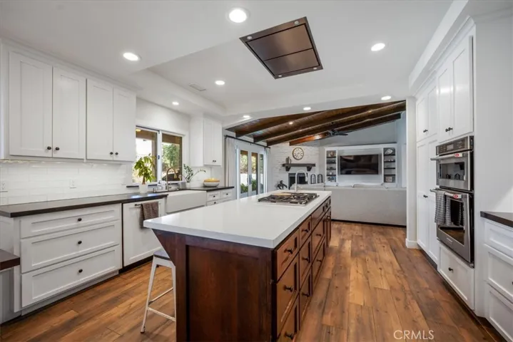 643 Alta Loma Drive, Redlands, California 92373