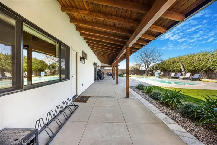 643 Alta Loma Drive, Redlands, California 92373