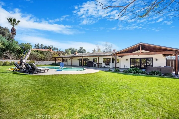 643 Alta Loma Drive, Redlands, California 92373
