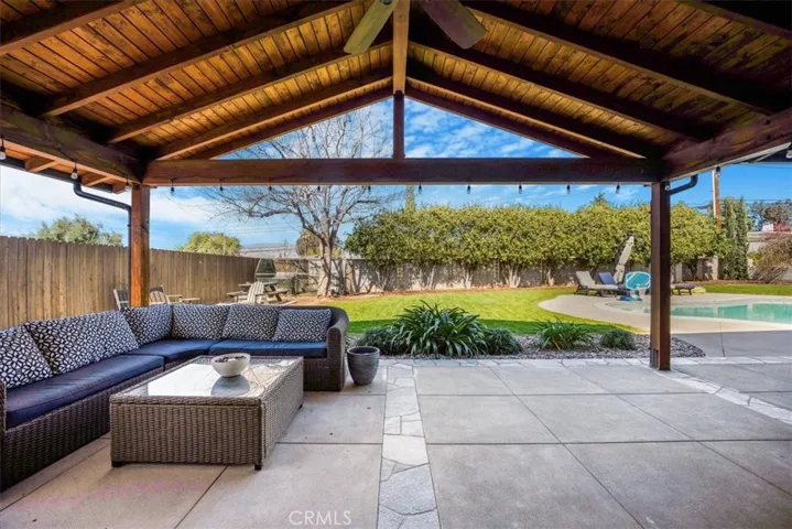 643 Alta Loma Drive, Redlands, California 92373