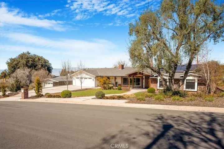 643 Alta Loma Drive, Redlands, California 92373