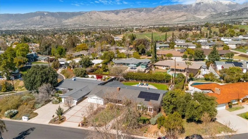 643 Alta Loma Drive, Redlands, California 92373