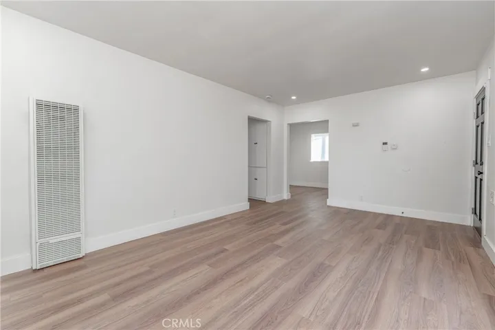 515 W 70th Street, Los Angeles, California 90044