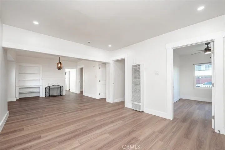 515 W 70th Street, Los Angeles, California 90044