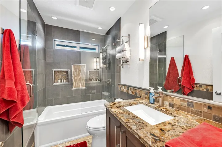 30182 Point Marina Drive, Canyon Lake, California 92587